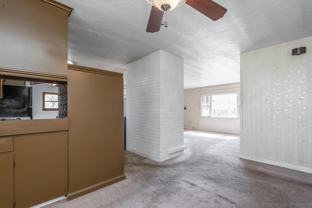 21 Paxton Road Framingham, MA 01701 - Photo 8 of 29