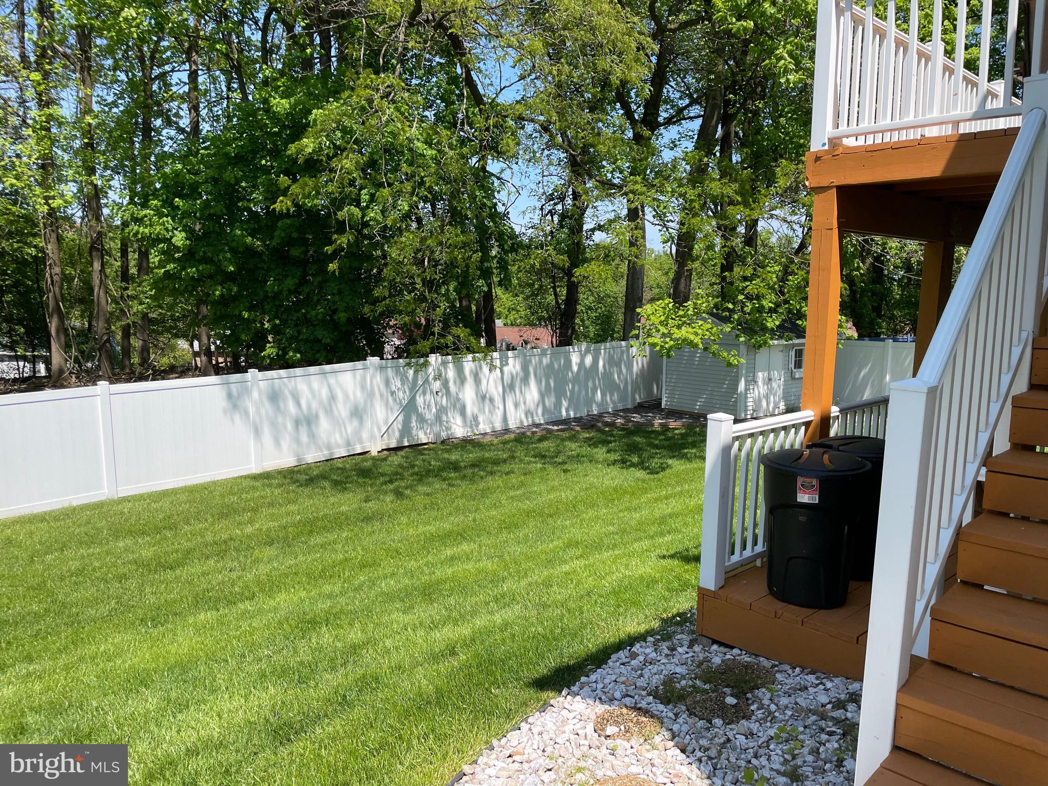 18 Jameson Lane Baltimore, MD 21208 - Photo 29 of 39 a backyard of a house with lots of green space