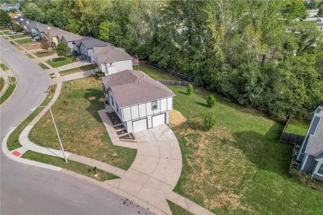 $339,899 | 10615 North Ditman Avenue, Kansas City, MO 64157