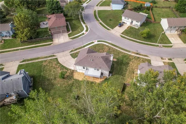 $339,899 | 10615 North Ditman Avenue, Kansas City, MO 64157