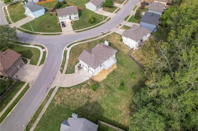 $339,899 | 10615 North Ditman Avenue, Kansas City, MO 64157