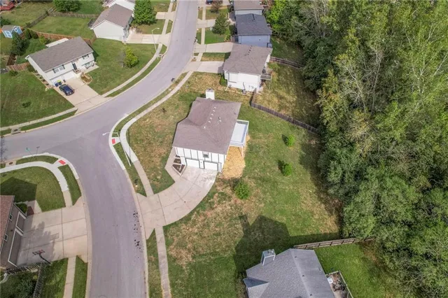 $339,899 | 10615 North Ditman Avenue, Kansas City, MO 64157