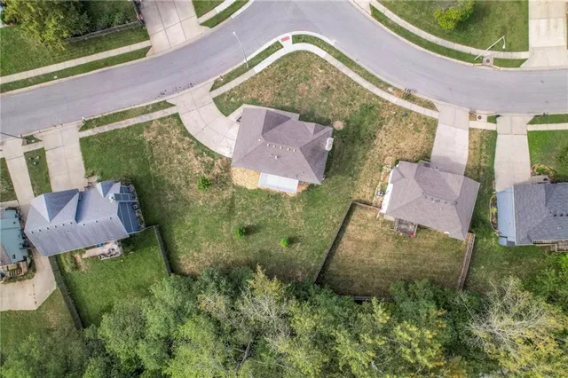 $339,899 | 10615 North Ditman Avenue, Kansas City, MO 64157