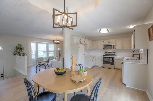 $339,899 | 10615 North Ditman Avenue, Kansas City, MO 64157