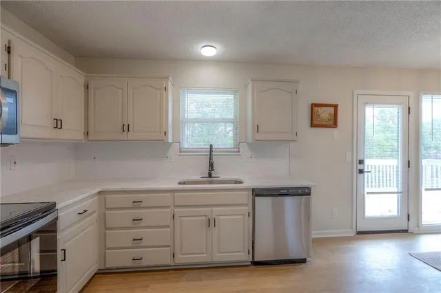 $339,899 | 10615 North Ditman Avenue, Kansas City, MO 64157