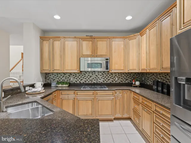 $799,000 | 4086 Clovet Drive, Unit 32, Fairfax, VA 22030