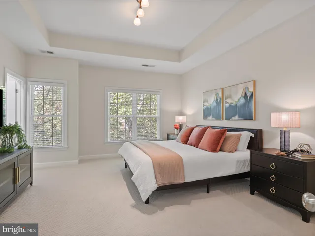 $799,000 | 4086 Clovet Drive, Unit 32, Fairfax, VA 22030