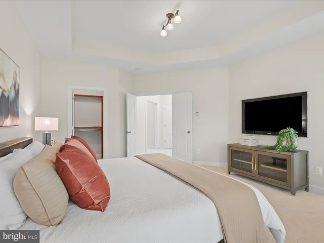 $799,000 | 4086 Clovet Drive, Unit 32, Fairfax, VA 22030