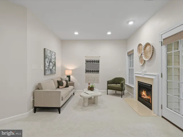 $799,000 | 4086 Clovet Drive, Unit 32, Fairfax, VA 22030