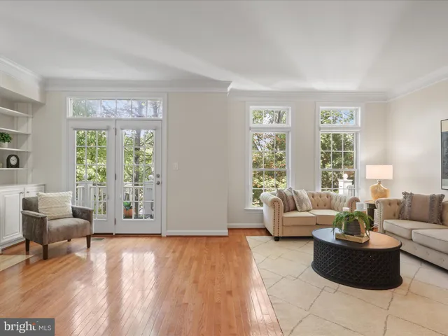 $799,000 | 4086 Clovet Drive, Unit 32, Fairfax, VA 22030