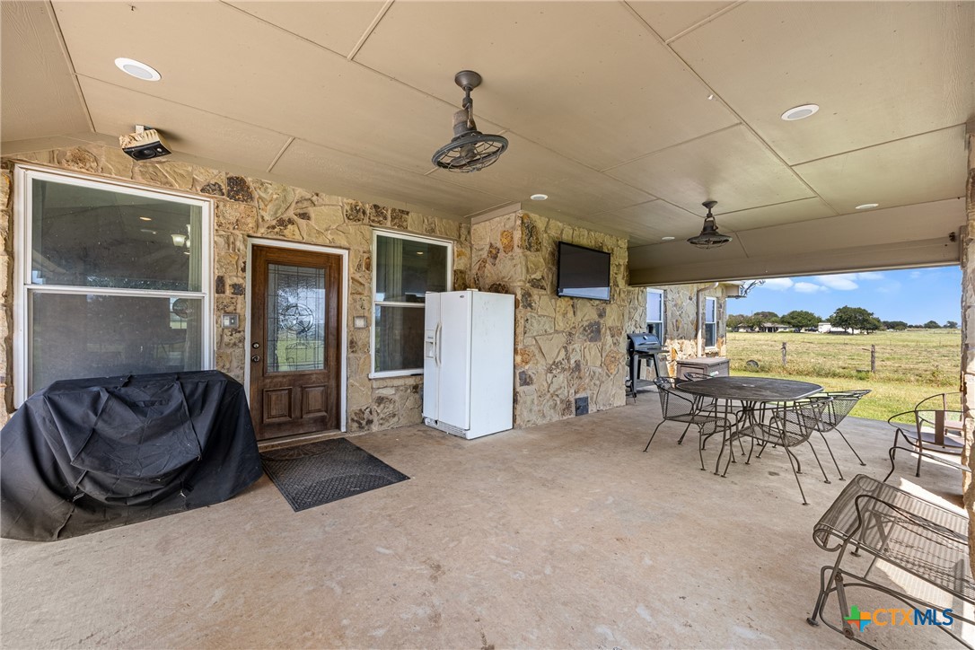 16101 Dove Road Moody, TX 76557 - Photo 33 of 42 a view of a livingroom with furniture and a ceiling fan