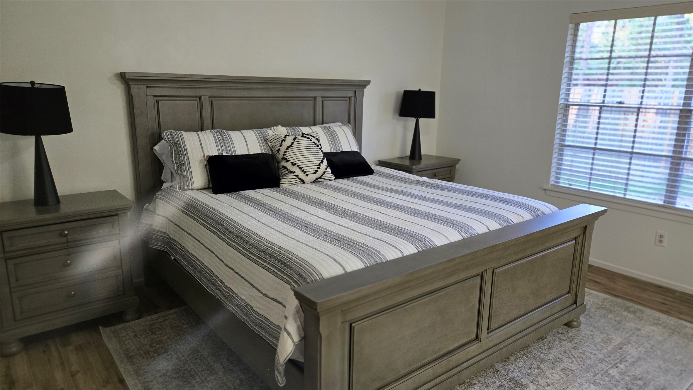 2012 East Lacey Oak Circle Spring, TX 77380 - Photo 10 of 19 Primary Bedroom