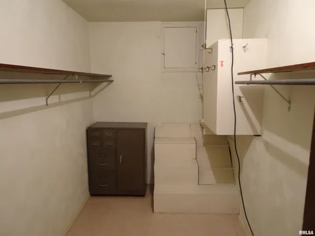 $349,000 | 13978 North 2200th Avenue, Geneseo, IL 61254