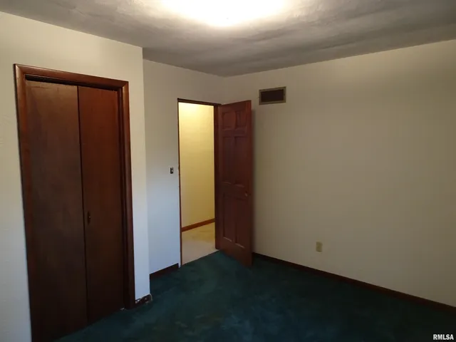 $349,000 | 13978 North 2200th Avenue, Geneseo, IL 61254