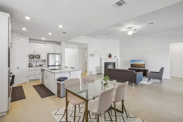 $3,995 | 1409 Pink Granite Boulevard, Dripping Springs, TX 78620