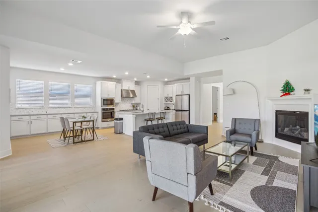 $3,995 | 1409 Pink Granite Boulevard, Dripping Springs, TX 78620