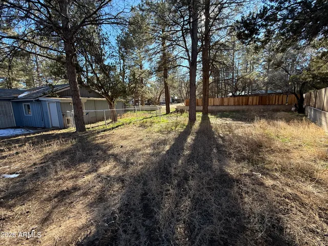 $299,000 | 2058 Pinehaven Lane, Overgaard, AZ 85933