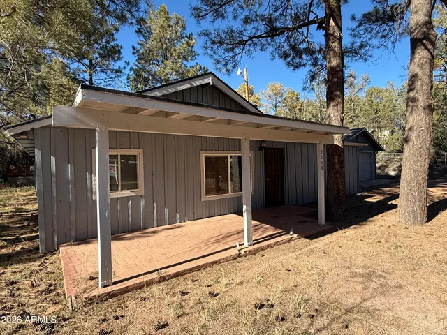 $299,000 | 2058 Pinehaven Lane, Overgaard, AZ 85933