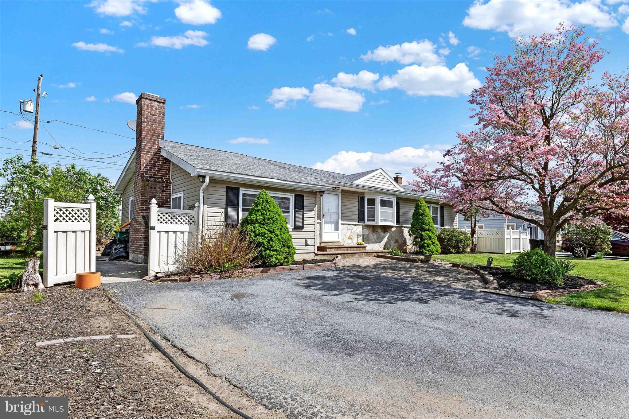 2721 Chapel Road Lancaster, PA 17603 - Photo 3 of 27