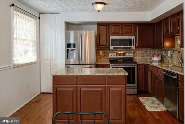 $3,000 | 13254 Custom House Court, Fairfax, VA 22033