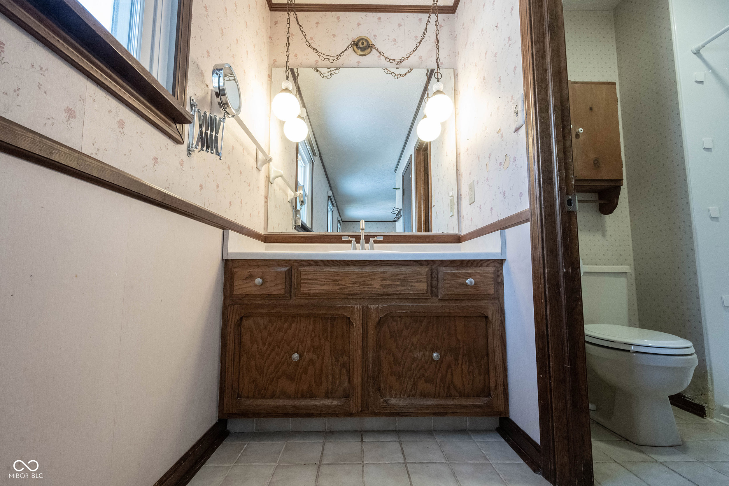 7511 Madden Drive Fishers, IN 46038 - Photo 5 of 39