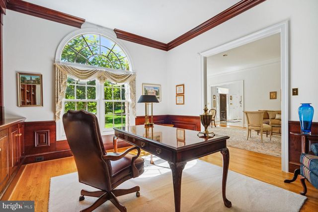 $2,805,000 | 8904 Chequers Way, McLean, VA 22102