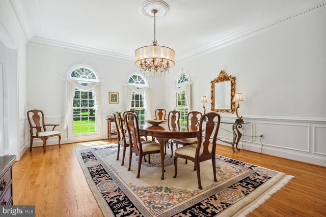 $2,805,000 | 8904 Chequers Way, McLean, VA 22102