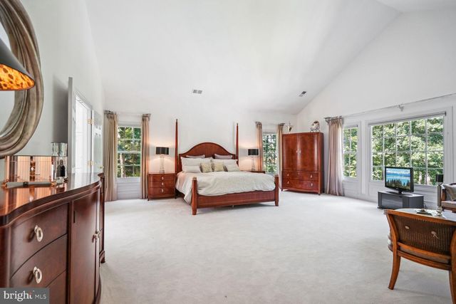 $2,805,000 | 8904 Chequers Way, McLean, VA 22102