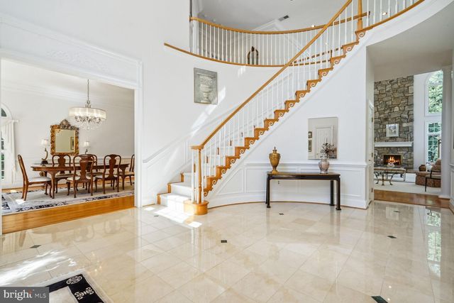 $2,805,000 | 8904 Chequers Way, McLean, VA 22102