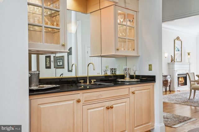 $2,805,000 | 8904 Chequers Way, McLean, VA 22102