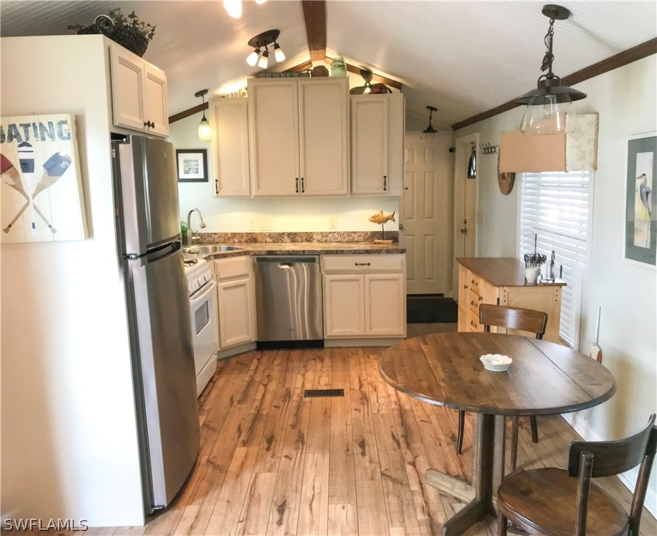 1213 Linda Road, Unit 55 Okeechobee, FL 34974 - Photo 8 of 23 Gallery Image 8