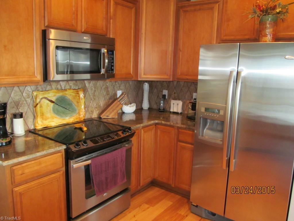 286 Red Brush Road Mount Airy, NC 27030 - Photo 17 of 30 Kitchen