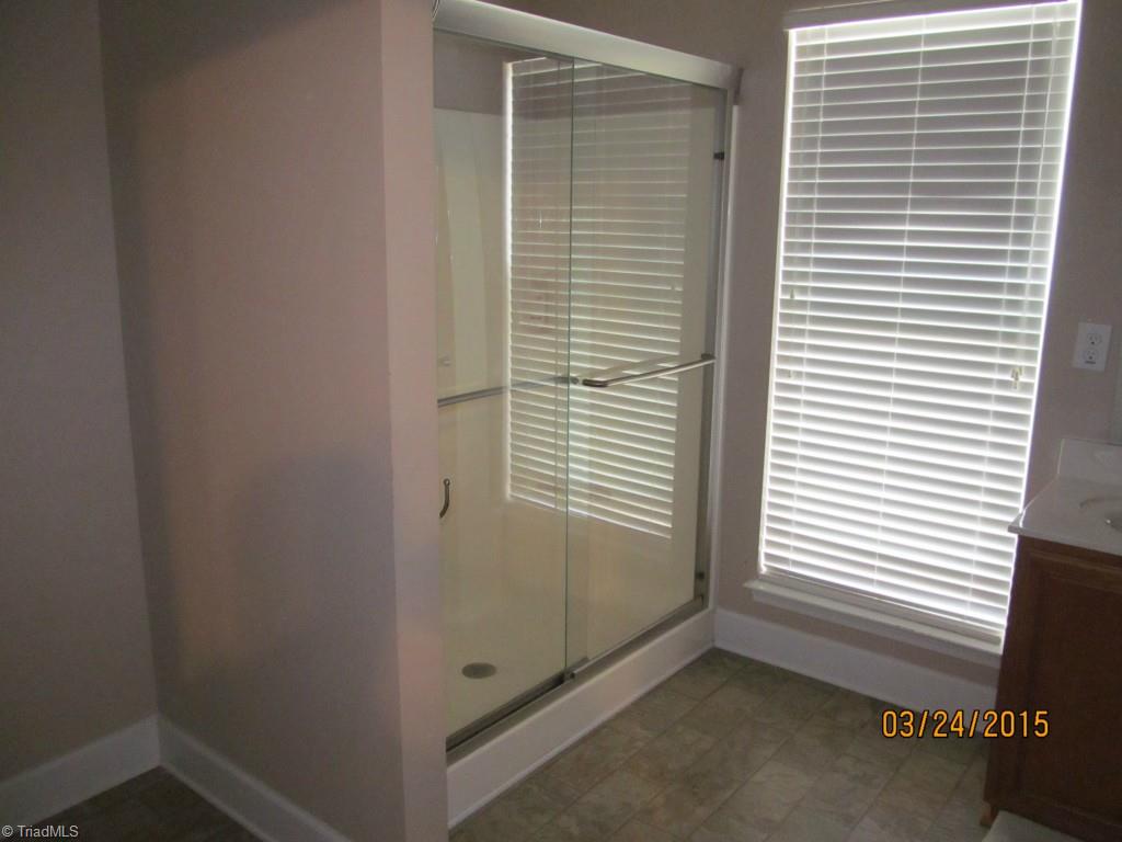 286 Red Brush Road Mount Airy, NC 27030 - Photo 23 of 30 Master Bathroom