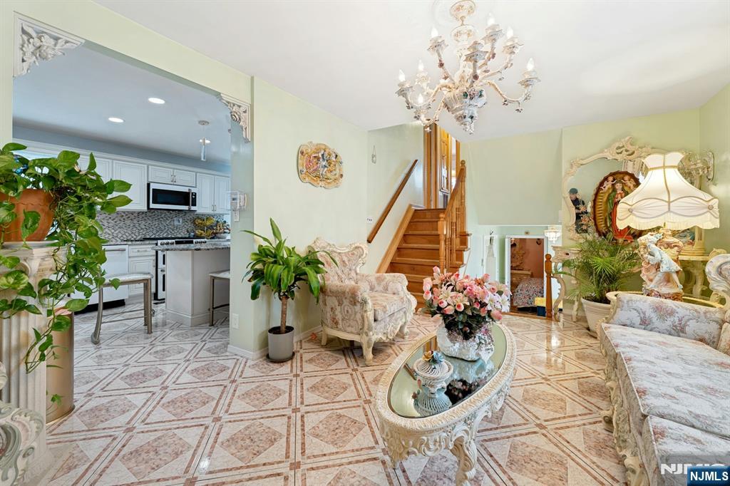 8 Monaghan Road Edison, NJ 08817 - Photo 10 of 30