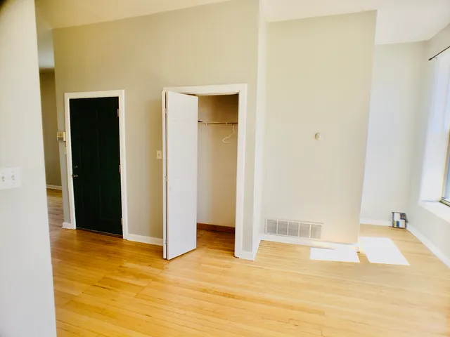 $2,100 | 3136 West Fullerton Avenue, Unit 3, Chicago, IL 60647