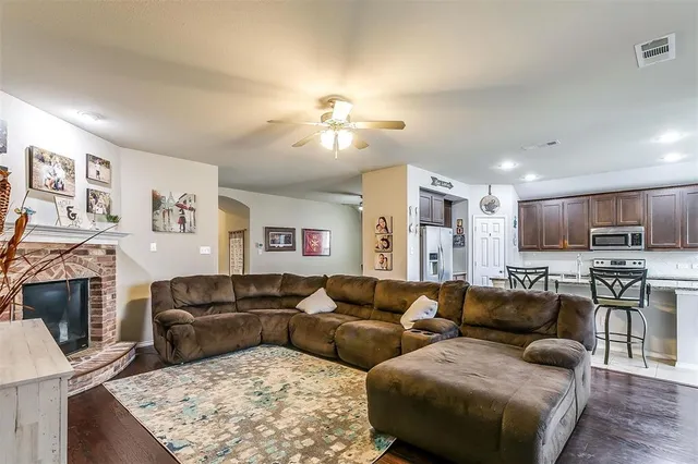 $365,000 | 1629 Ridge Creek Lane, Aubrey, TX 76227