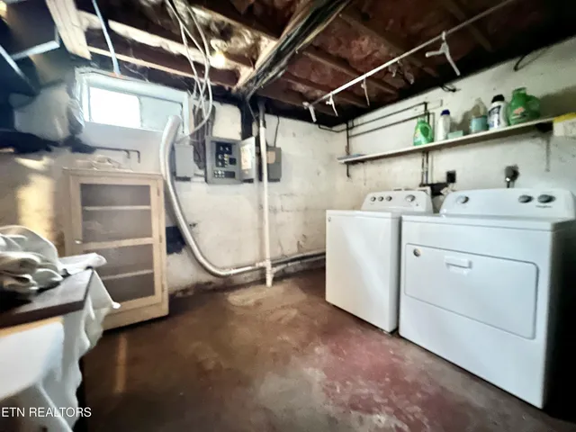 $259,900 | 112 Glenn Circle, Powell, TN 37849