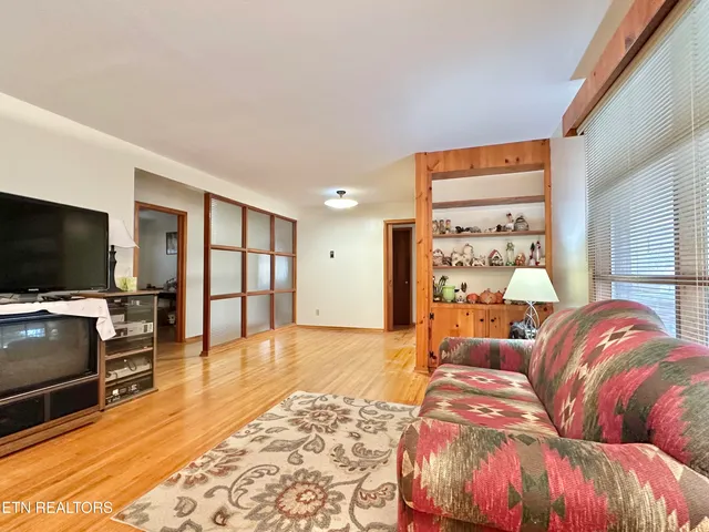 $259,900 | 112 Glenn Circle, Powell, TN 37849