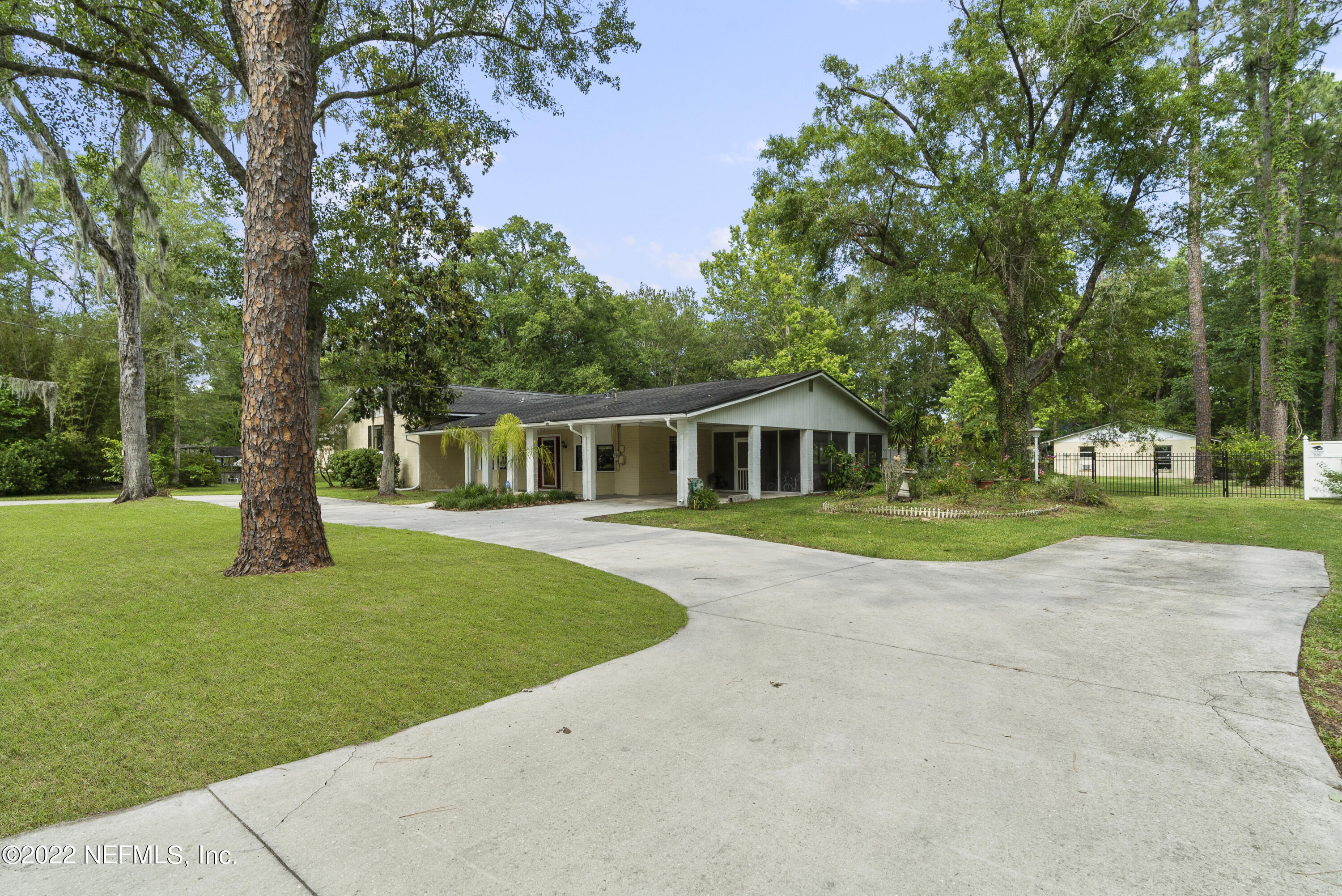 1127 Cox Road Jacksonville, FL 32221 - Photo 2 of 63 DSC02260.jpga