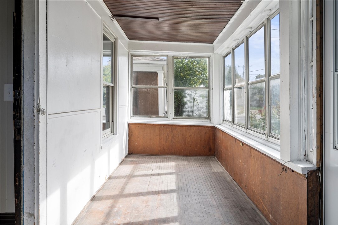 696 Bay Street Rochester, NY 14609 - Photo 2 of 22