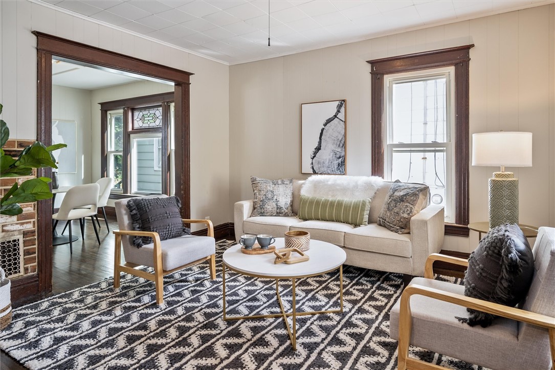 696 Bay Street Rochester, NY 14609 - Photo 5 of 22