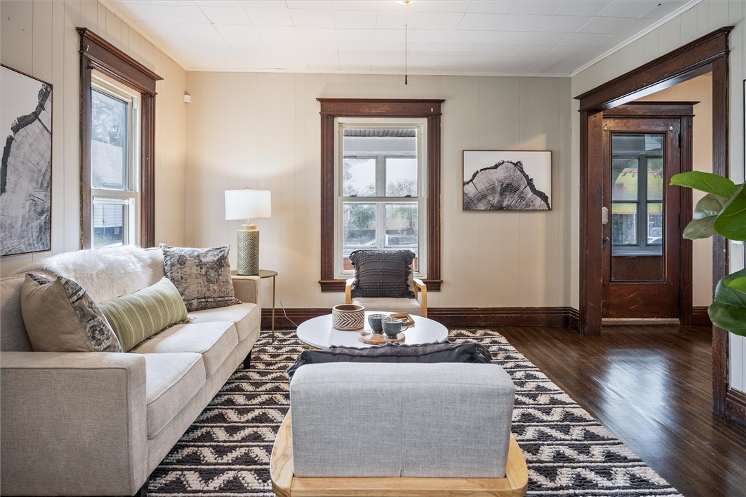 696 Bay Street Rochester, NY 14609 - Photo 6 of 22