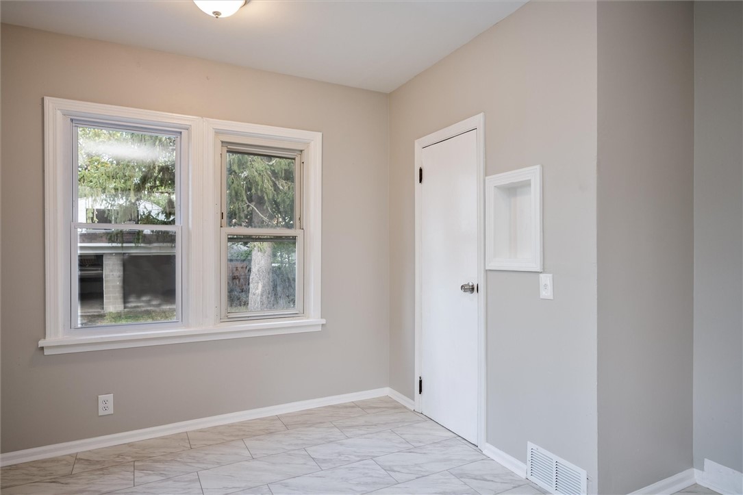 696 Bay Street Rochester, NY 14609 - Photo 10 of 22