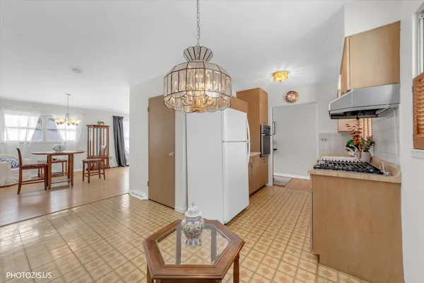 $359,999 | 4707 Fairview Avenue, Downers Grove, IL 60515