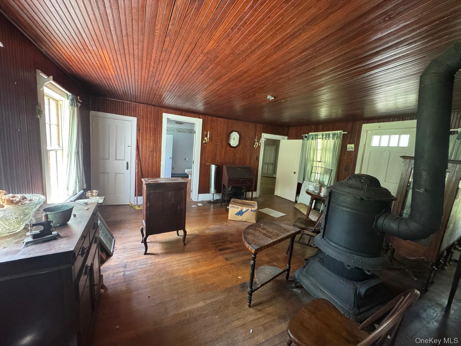 540 Franklinville Road Laurel, NY 11948 - Photo 7 of 16