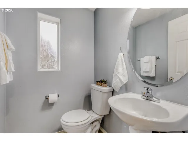 $305,000 | 13810 Southwest Scholls Ferry Road, Unit 103, Beaverton, OR 97007