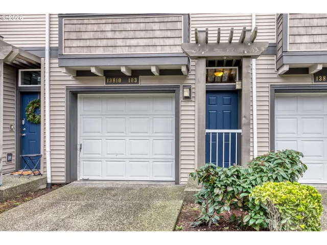 $305,000 | 13810 Southwest Scholls Ferry Road, Unit 103, Beaverton, OR 97007