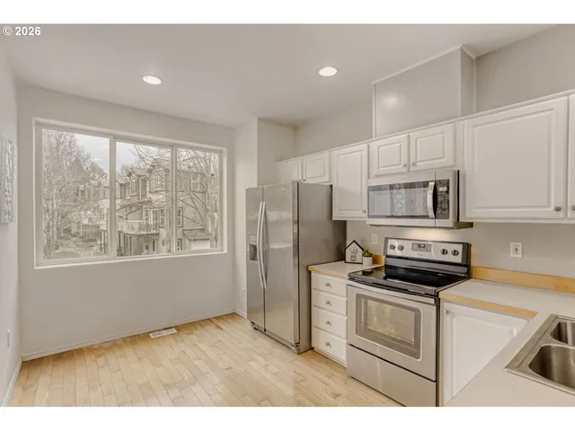 $305,000 | 13810 Southwest Scholls Ferry Road, Unit 103, Beaverton, OR 97007