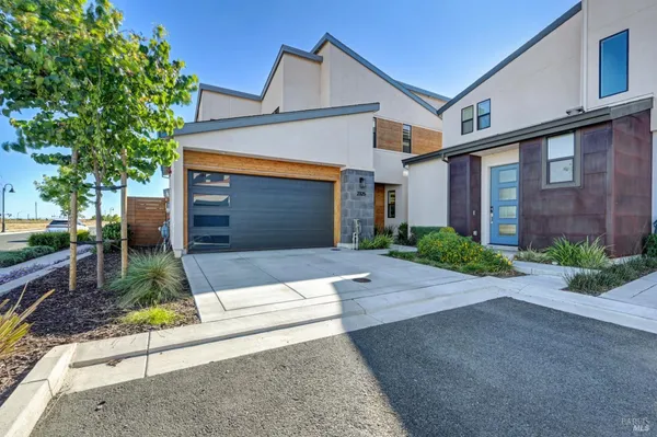 $970,000 | 2325 Waterside Drive, Fairfield, CA 94533