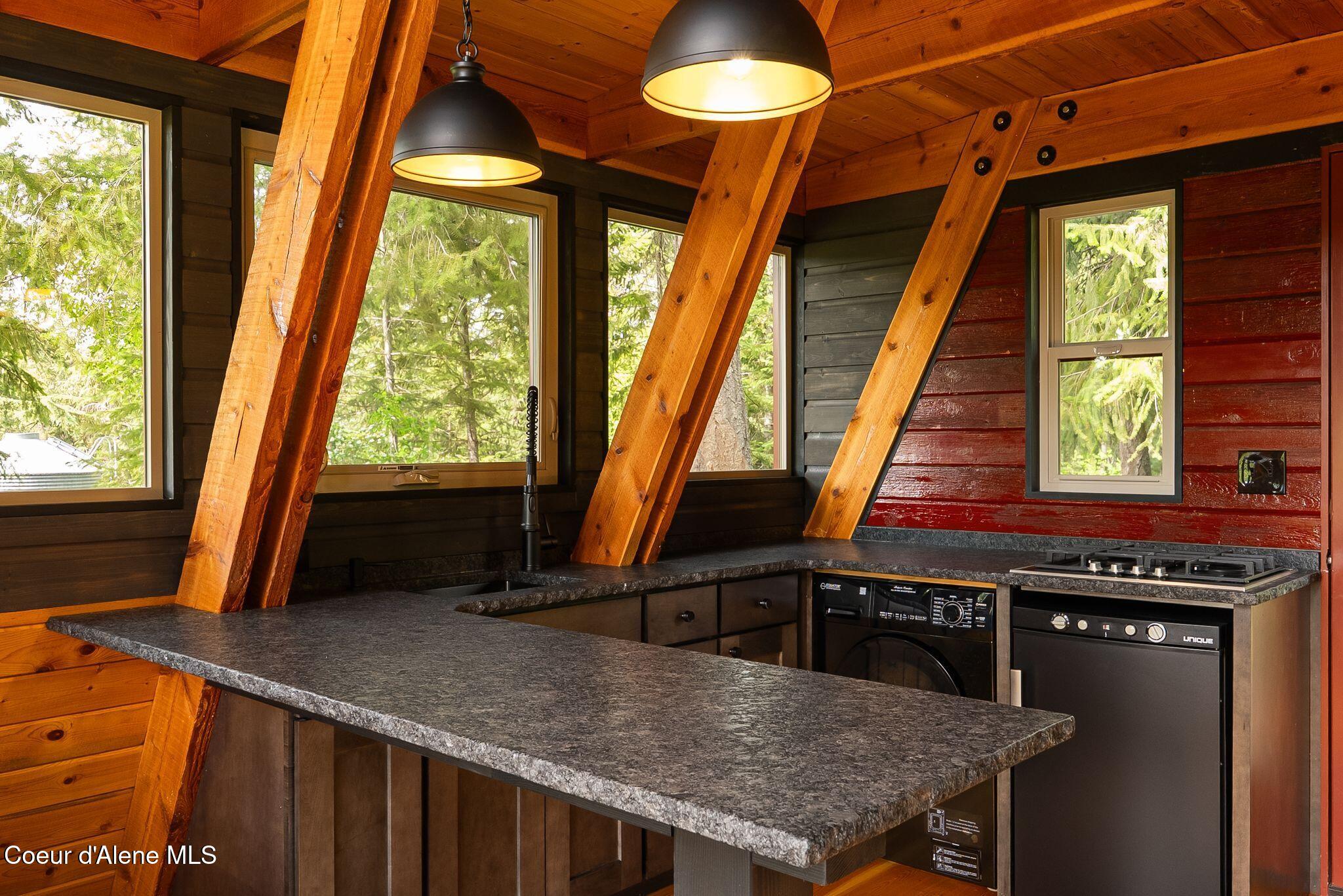 45 Rascals Road Sandpoint, ID 83864 - Photo 14 of 55 .